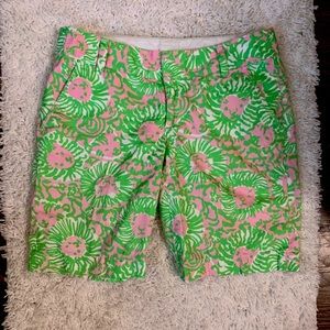 EUC Lilly Pulitzer Chipper Shirt Lion Print